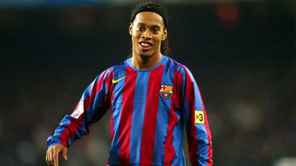 Tiểu sử Ronaldinho & Sự nghiệp bóng đá qua từng thời kỳ 2 tieu-su-ronaldinho-2